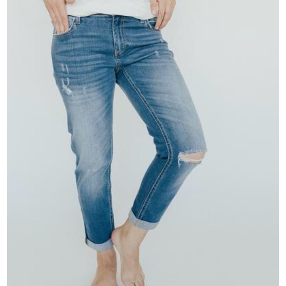 Carly Jean Los Angeles Devon Jeans